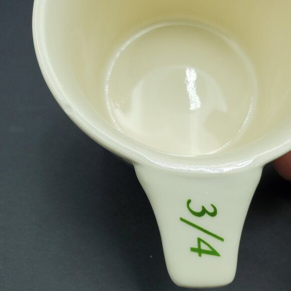 Lenox Holiday Measuring Cups Holly Berry Holly Berries Baking Cups - Picture 12 of 12